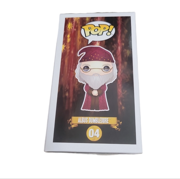 Funko Pop Harry Potter Albus Dumbledore Number 04 vinyl collectible - Picture 4 of 5